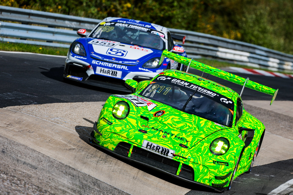 Debut for the newest generation of the Porsche 911 GT3 R - Porsche