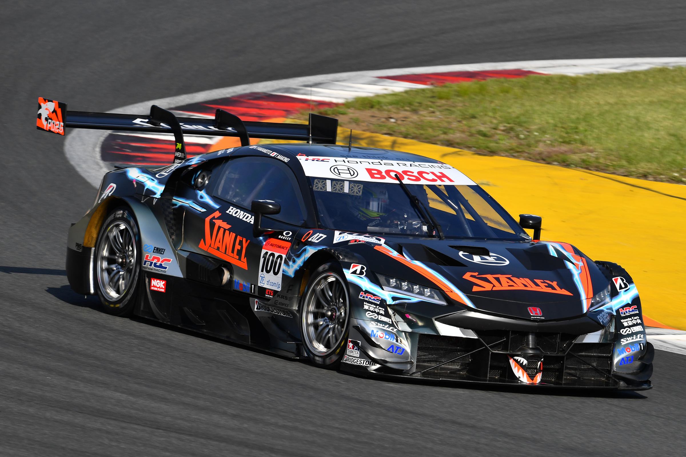 The STANLEY NSX-GT wins pole position in view of a beautiful Mt
