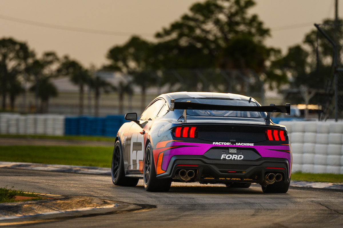 Ford Formally Unveils Mustang GT3 at Le Mans as Classic Circuit, cars race  